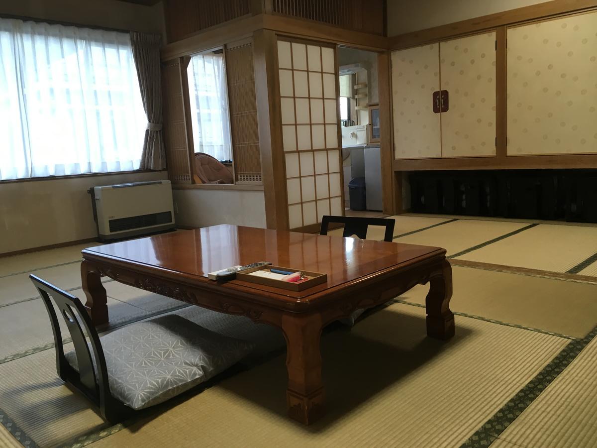 Ryokan Hayato Tsuruoka Buitenkant foto